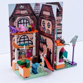Lego 4723, Diagon Alley Shops Cardboard Backdrop, color reprint, Harry Potter