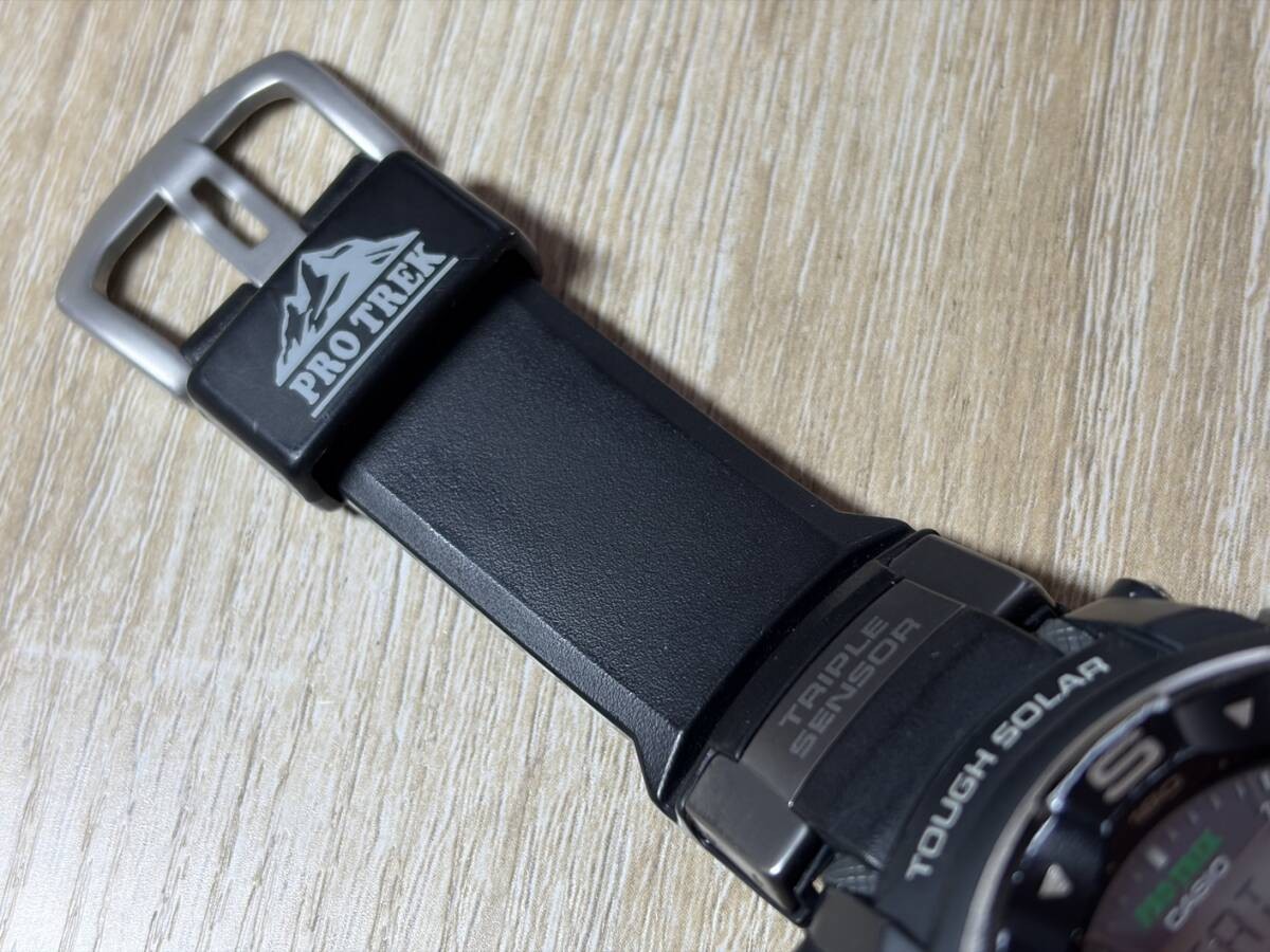 Near Mint ] CASIO PRO TREK PRW-2500-1JF Black Solar Digital Watch