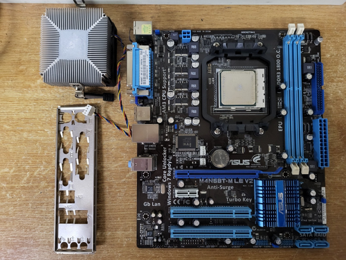 Carte mere ASUS M4N68T-M V2 REV 1.00 SOCKET AM3