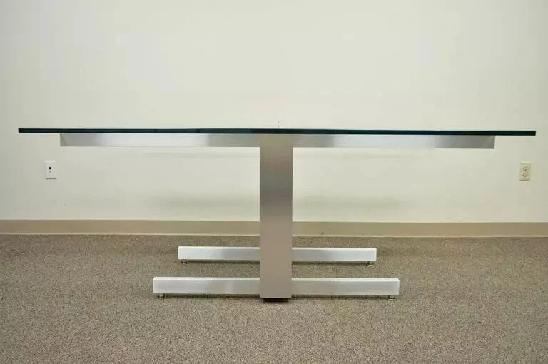 Mesa de conferencia de comedor de extensión cubista de aluminio cepillado y vidrio Vladimir Kagan Foto 3 de 4