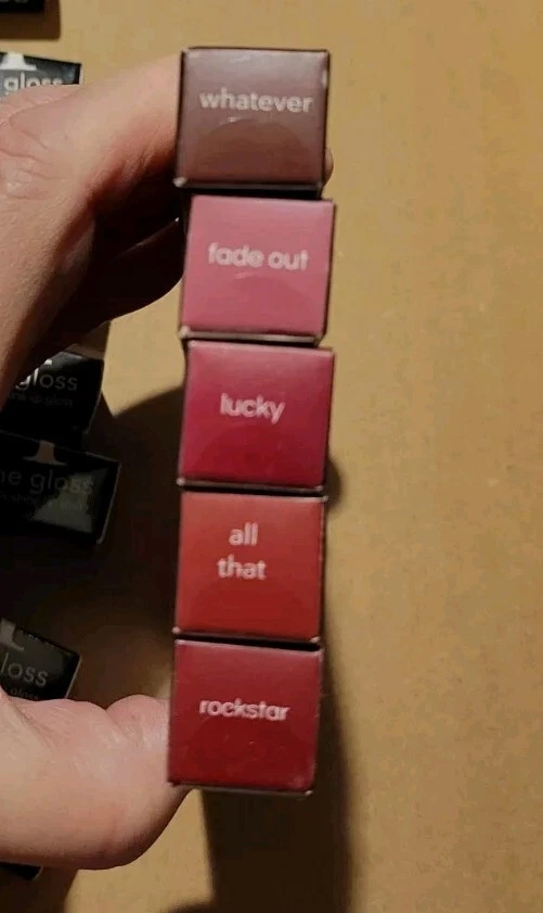 Karity Lip And Pre-shadow Mixed Lot - Image 4 of 4