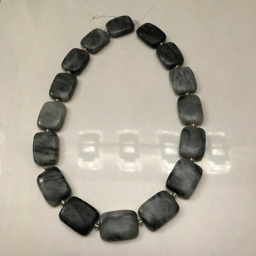 Schwarz und Grau Marmor Rechteck Perlen, 24 x 18 x 4 mm (16 Perlen), Neu - Bild 3 von 4