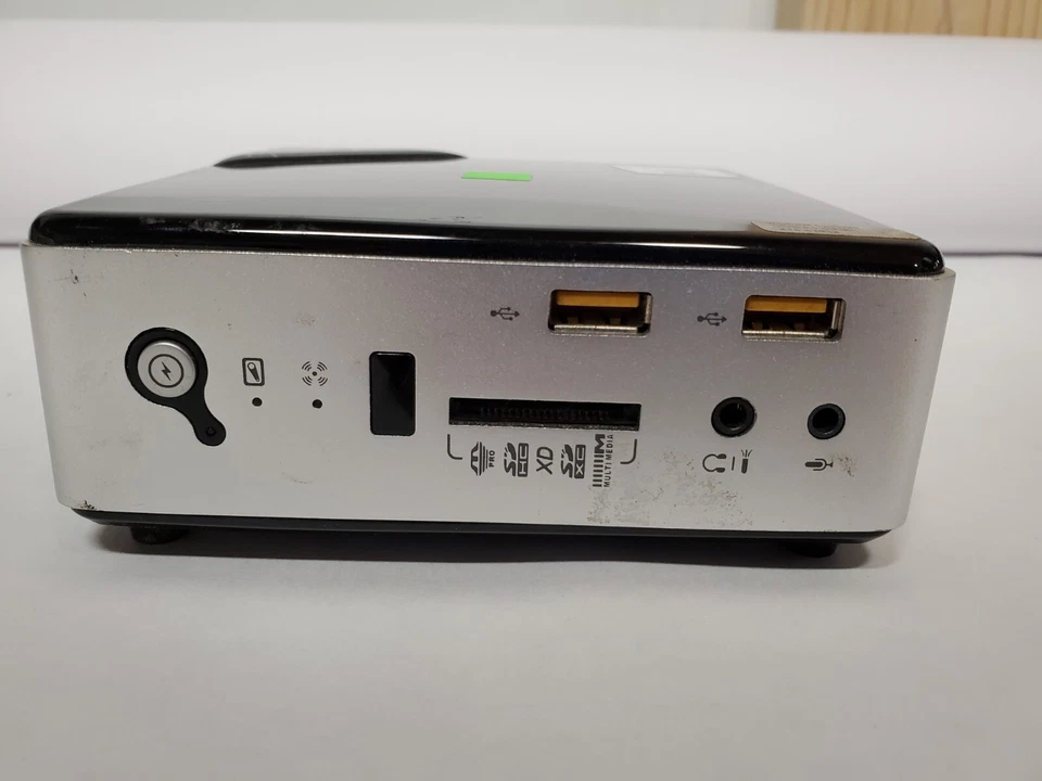 Zotac ZBOX NANO ID62 250-FA247-505ZT Desktop Celeron 1007U 1.5GHz 2GB RAM Sem HDD - Imagem 4 de 4
