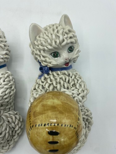 Majolica Italy Spaghetti Cats Playing with Ball Figures Pair of 9" Long Cats (C) - Bild 5 von 14