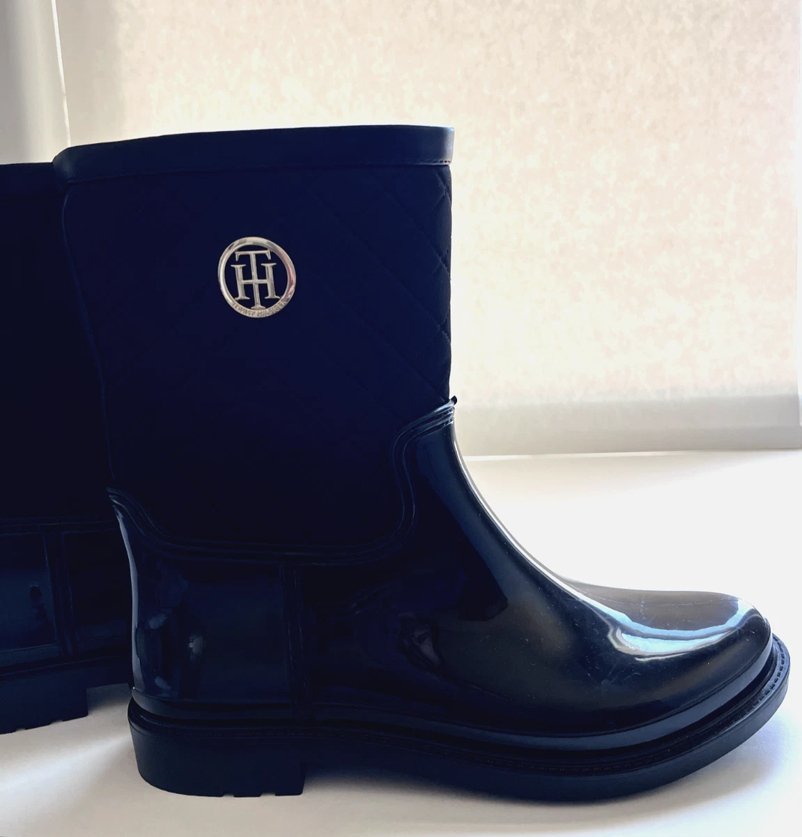 Tommy hilfiger splash rain boots hot sale