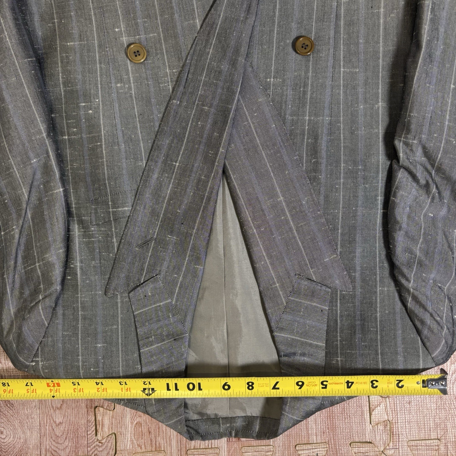 Vintage Christian Dior Monsieur Gray Pinstripe Silk DB Blazer 38R / EU 48 France image 10