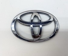 2004-2009 Toyota Prius Oem Front Hood Emblem W10 90975-02011 Broken Tabs