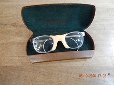 VTG All American Athletic Sports Glasses w/Case