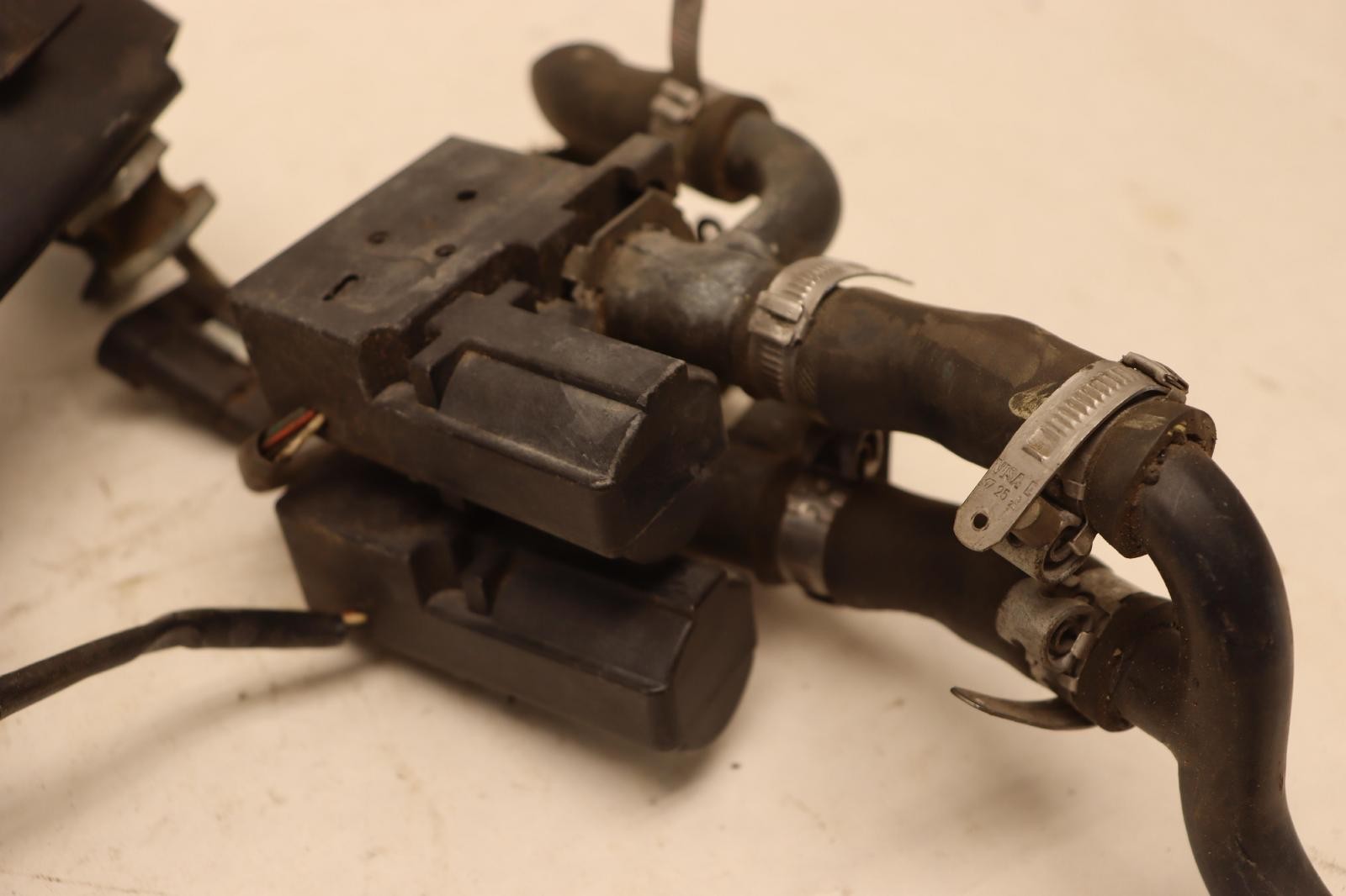 2000 ACURA NSX HVAC HEATER COOLANT VALVE SOLENOID HOSE PIPE OEM