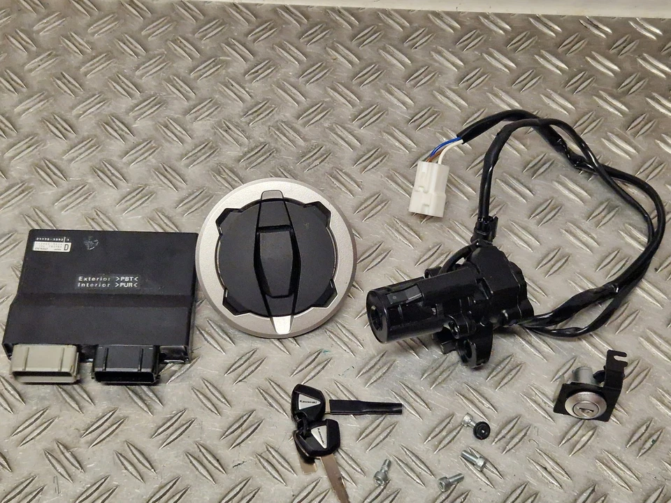 Schlosssatz keys Lockset Schloßsatz Kawasaki Z900 92kW Bj.22 3000km - Bild 2 von 4