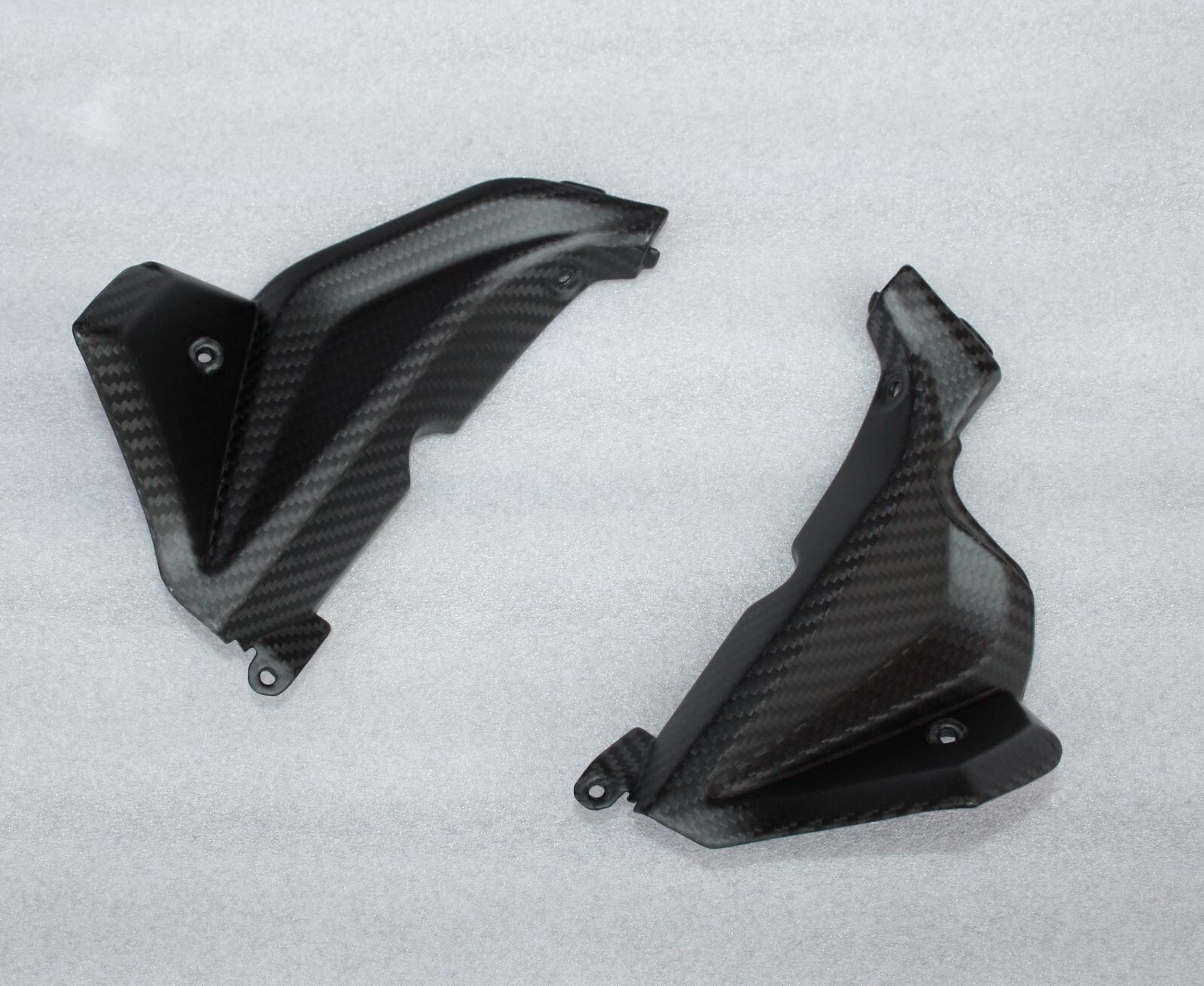 Flancs de compteur Aprilia Tuono V4 1100 2015 2016 carbone mat carénage moto