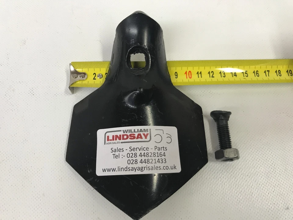 WML 111mm Duck Foot Type Triple K Grubber Inter Row Cultivator Tip Point c/w Bolt