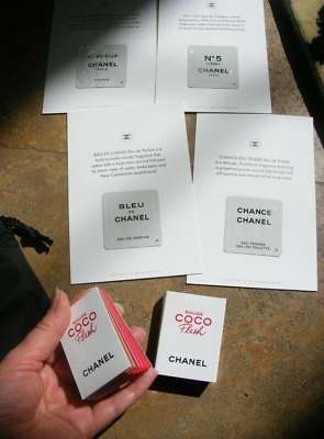 CHANEL Rouge Coco Flash mini Flat Booklet Card+ Parfum Variation
