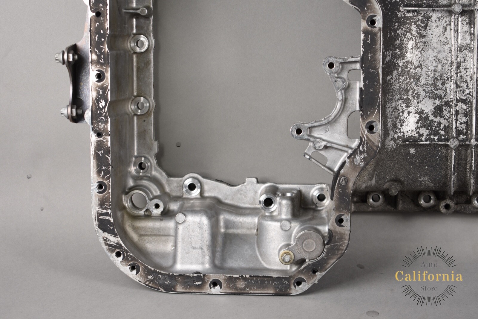 2015 MERCEDES BENZ G63 M157 AMG G Wagon 5.5l V8 Engine Oil Pan  