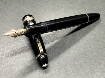 MONTBLANC Meisterstuck 146 Black 70's Vintage Fountain Pen 14C 585