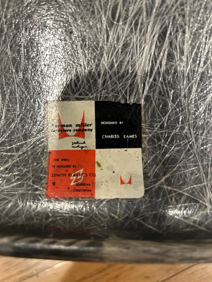 Silla giratoria Herman Miller Eames Shell.  Vintage. Edición muy temprana. Foto 2 de 4