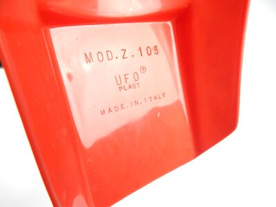 「ほぼ新古品」 UFO PALST プロテクター UFO Z-105 MUDGUARD REAR FENDER RED PLASTIC L=32