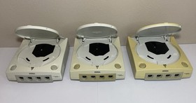 Lot of 6 SEGA Dreamcast Consoles As-Is for Parts/Repair, 5 Power On with Video