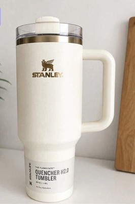 Stanley FlowState Tumbler Thermobecher