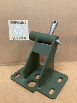 Bracket CBS hatch latch assmy.(RH), Stryker, FOV 2540-01-549-7638