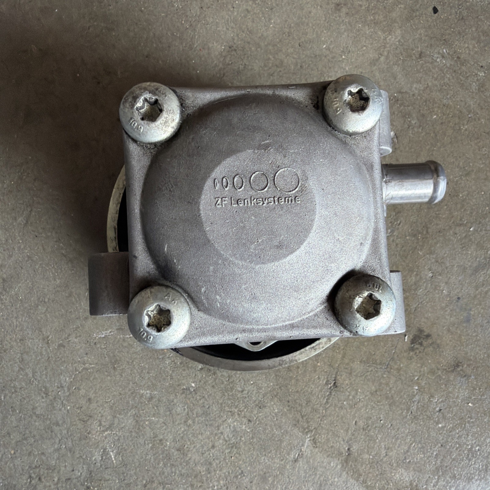 14-22 Maserati Quattroporte M156 Ghibli M157 Power Steering Pump 268447 OEM