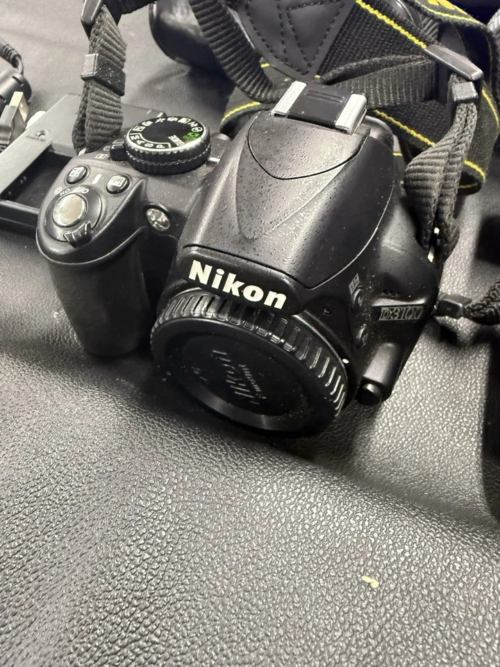 Nikon D3100 And d50 package Deal 6 Lenses Accessories And Bag - Image 3 of 4