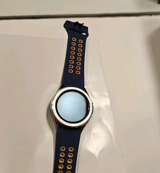 Samsung Galaxy Watch 4 Classic SM-R885 Black LTE 42MM Parts Or
