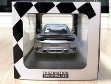 1/18  PORSCHE 911 992 TURBO S COUPE SPORTS DESIGN 680999