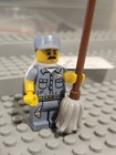 Lego MINIFIGURE- Collectible Series 15 Janitor Col236.  Lot25 — photo 1