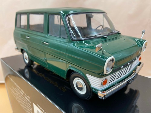 1/18 Ford Transit Combi verde 1965 escala KKDC180462 lim. 750 unidades embalaje original - Imagen 6 de 7