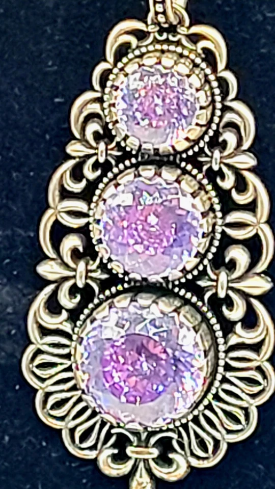 Samira Beautiful 18 "Necklace W/ Filigree & 3 Cubic Tanzanite Gems On Pendant - Image 3 of 4