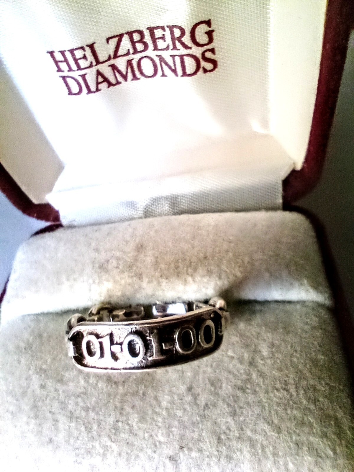 "MILLENIUM"  Vintage  STERLING  SILVER   RING - image 1