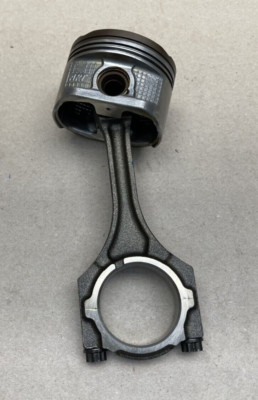 06-15 LEXUS IS250 2.5 V6 4GR-FSE RIGHT SIDE PISTON CONNECTING ROD 13101-31050-B0