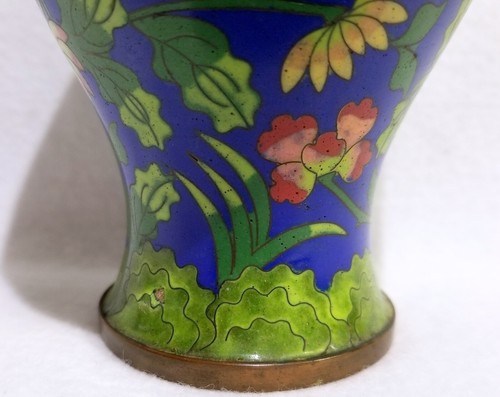Beautiful Antique CHINA stamped 8" tall Royal Blue Cloisonne Covered Jar or Urn - Picture 4 of 10