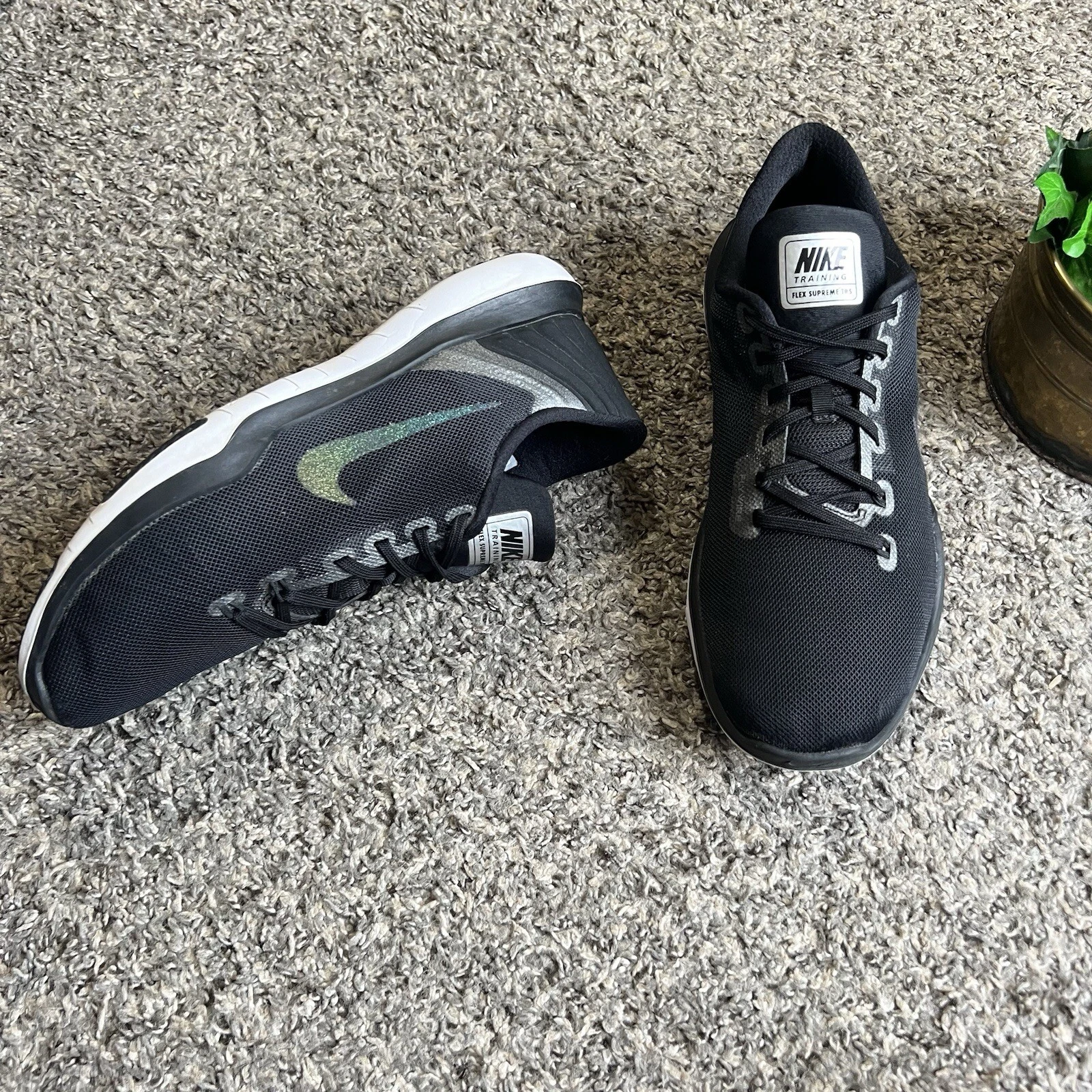 Chaussures de course Nike baskets femme Flex Supreme TR 5 noir athlétique Taille 9,5