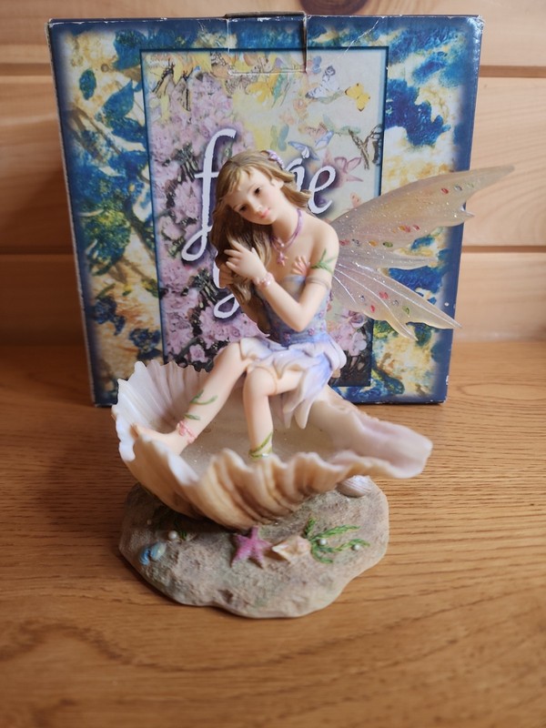 Vintage Faerie Glen fairy figurine - PEARLSHINE - FG-818 (2003) Fantasy Statue