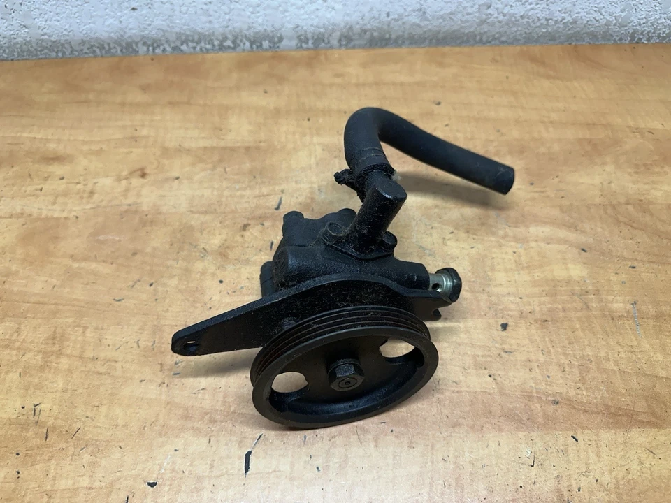 Насос гидроусилителя руля 90-96 Nissan 300zx Z32 от оригинального производителя NA VG30 - Изображение 2 из 4