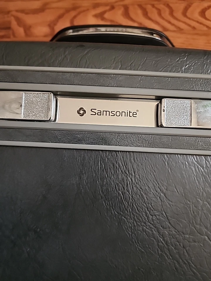 Estuche de tren de viaje Samsonite Silhouette de colección belleza equipaje de mano gris Grann Foto 2 de 4