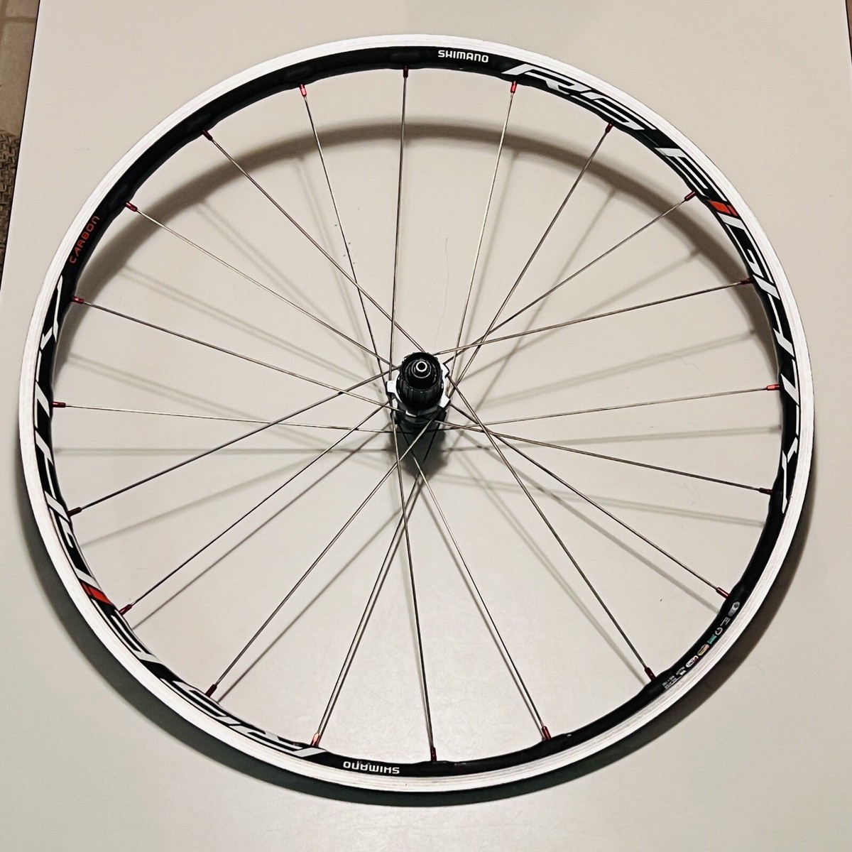 Shimano WH-RS80 C24 Carbon Alloy Rim Brake Road Bike Shimano WH-RS80 C24 Carbon Alloy Rim Brake Road Bike