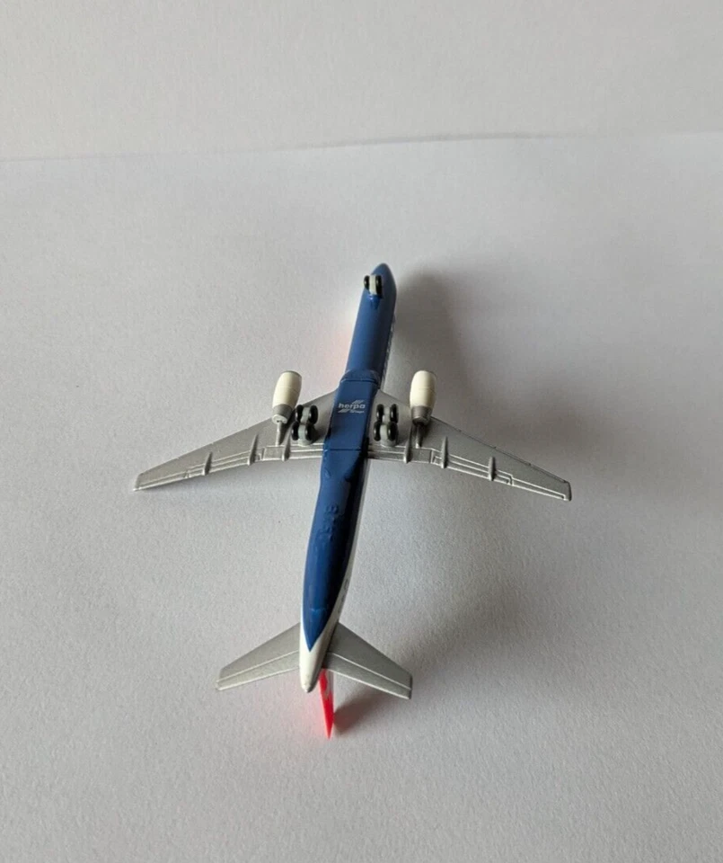 Modellino Herpa Balair Boeing 757-200 1:500 - Immagine 4 di 4