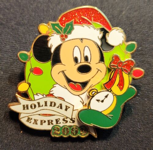 RARE 2009 DISNEY SEASON'S GREETINGS HOLIDAY EXPRESS MICKEY GIFT CARD PIN LR - Picture 1 of 2