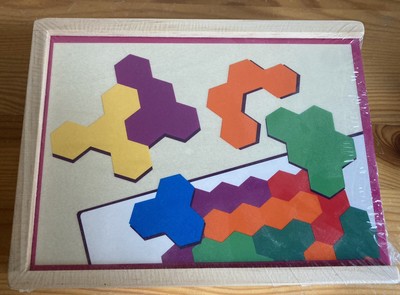 Kleiner Fuß Holz Sechseck Lernpuzzle