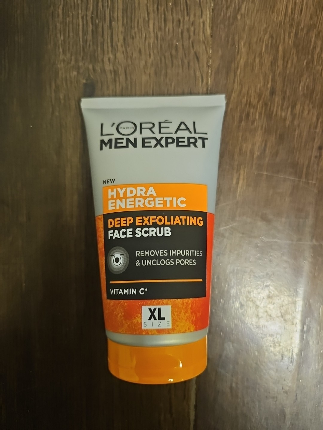 L'Oreal Men Expert Hydra Energetic Deep Exfoliating Face Scrub, 150ml