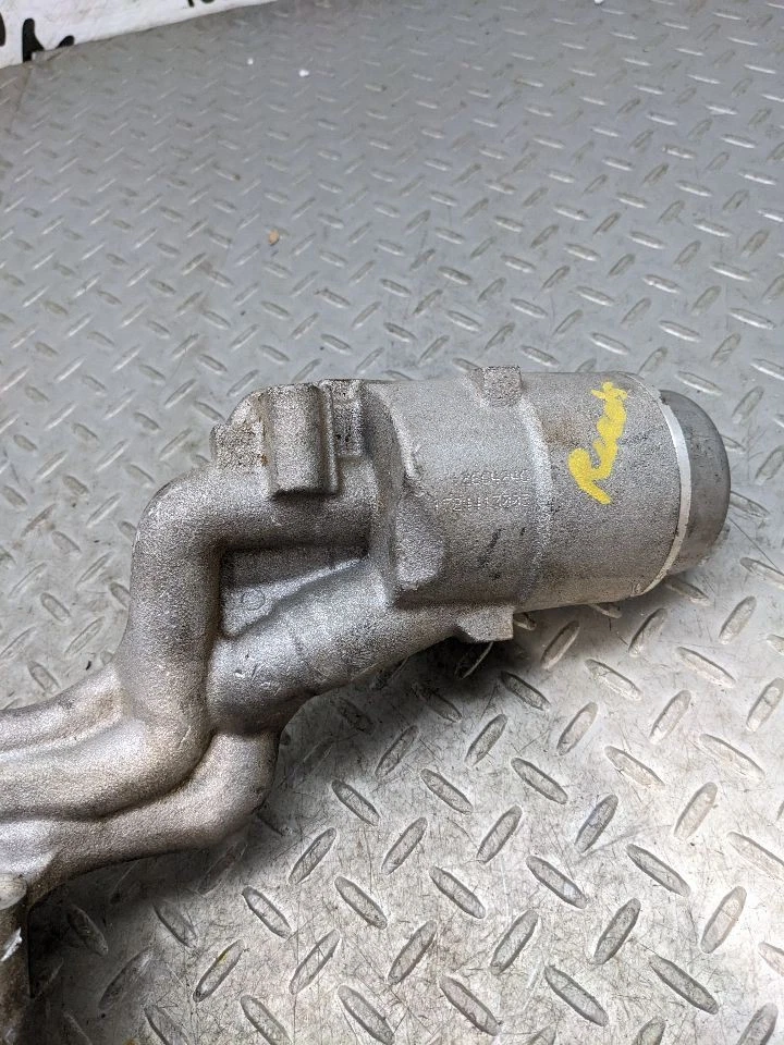 Adaptador carcasa filtro aceite motor Cadillac CTS STS SRX 2004-2009 1176181 Foto 3 de 4