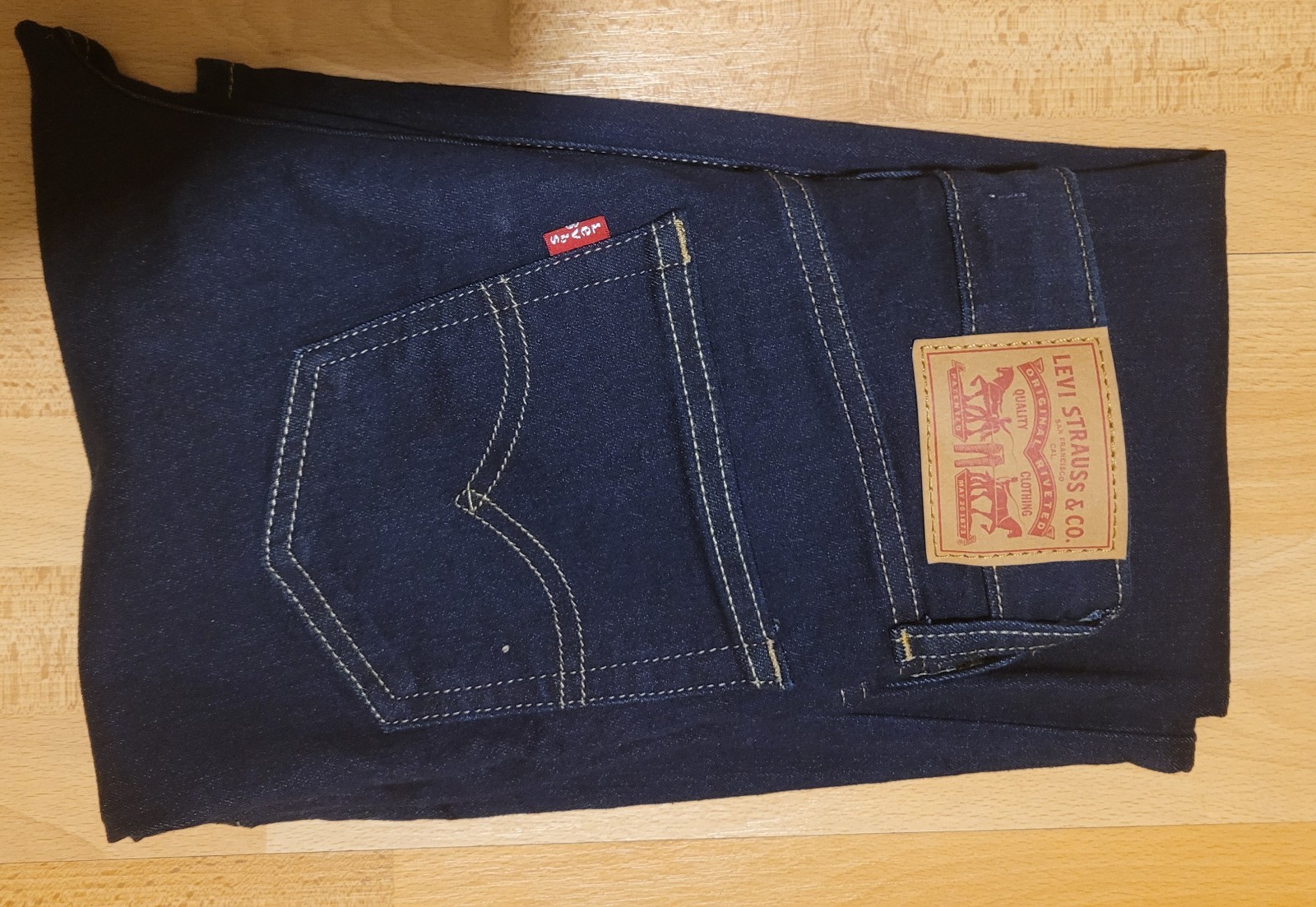 Levis - image 2