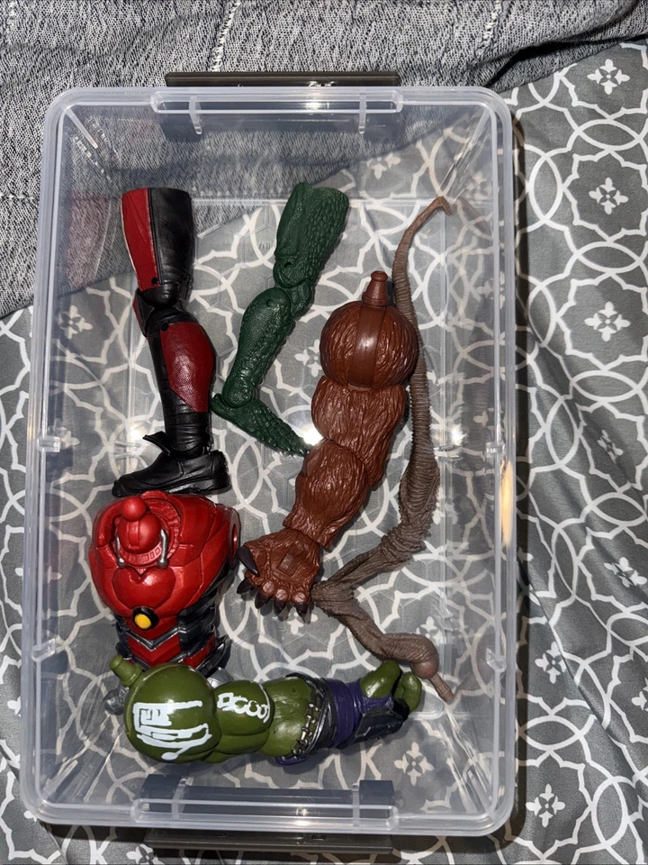 Lote de piezas BAF surtidas de Marvel Legends INCOMPLETO Foto 2 de 4