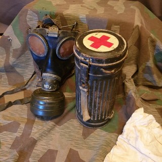 [EXCEPTIONNEL] MASQUE À GAZ ALLEMAND Sanitaire Medic All Ww2 Allemand Ww2 D.r.k