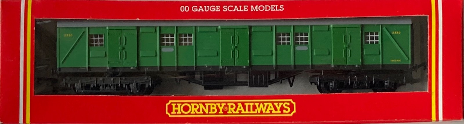 Hornby R4057 SR Bogie Luggage Van Malachite Green #2330 : BNMIB : 00 Gauge
