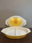 Vtg PYREX DAISY SUNFLOWER 1-1/2 QT Oval Divided Casserole Baking Dish w Lid