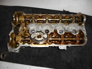 BMW F10 F11 F01 550i N63 409Ps ZYLINDERKOPF NOCKENWELLE RECHTS KOMPLETT 7573936